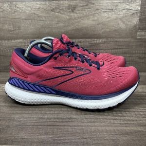 Brooks Pink and Purple Athletic Shoes